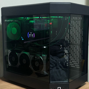 라이젠 7800x3d / rtx5070ti / hyte y60 게이밍 컴퓨터