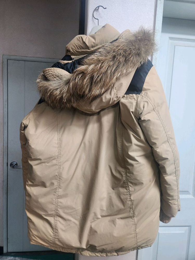 몽벨 구스다운 베이지 패딩 (100) 이미지