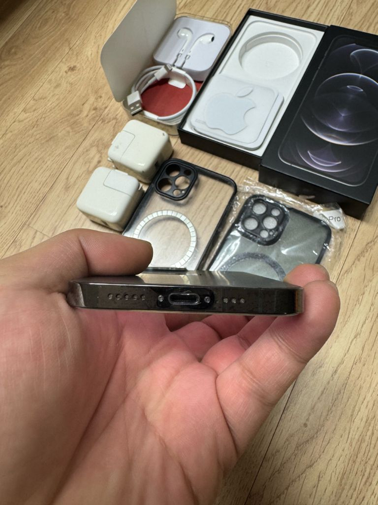 아이폰 12 Pro 512GB 풀박스 풀구성 상태최상 배터리100%--6