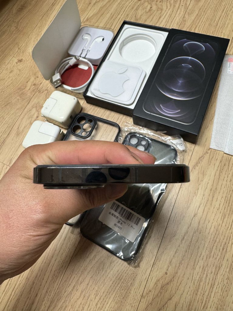 아이폰 12 Pro 512GB 풀박스 풀구성 상태최상 배터리100%--8