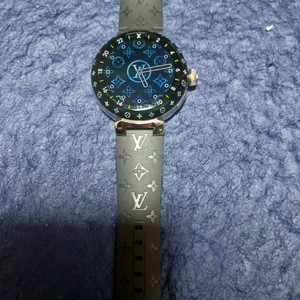 루이비통 땅부르 호라이즌 라이트업 스마트워치 이미지