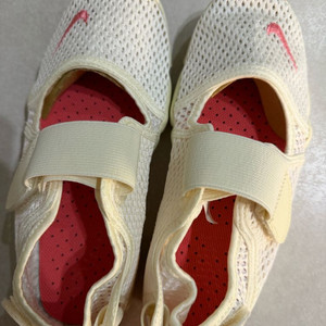 나이키 에어 리프트 아동화 230 새싱품