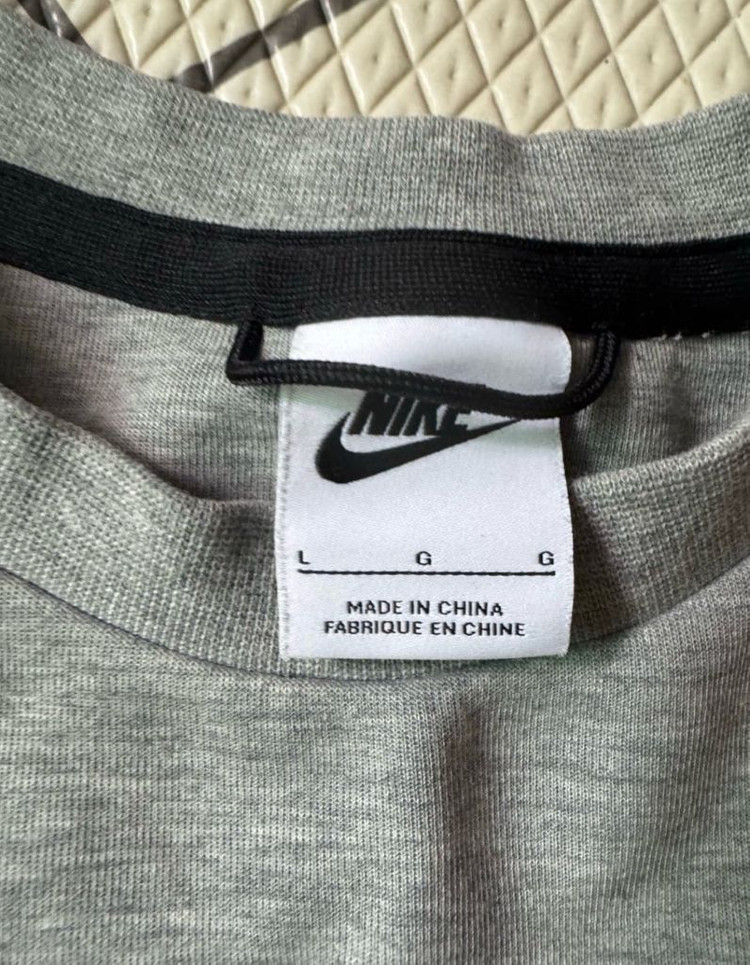 나이키 맨투맨--2