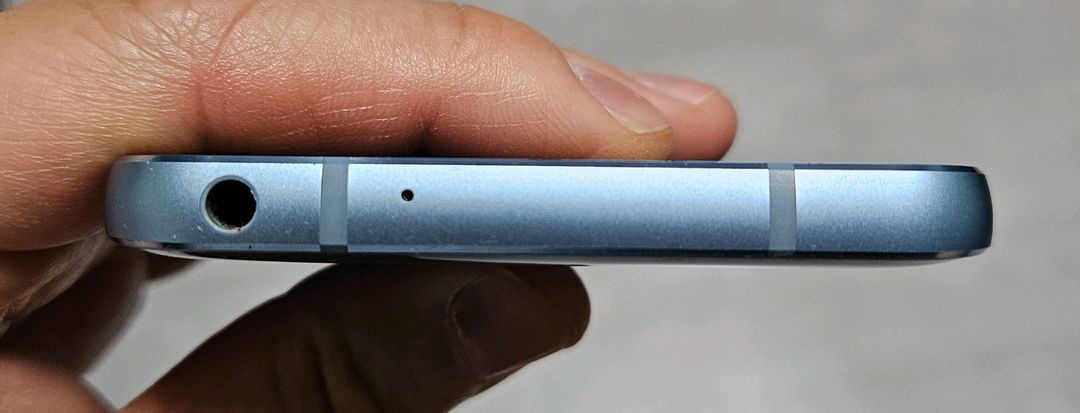 LG G6 블루 32GB 싸게 팝니다.--2