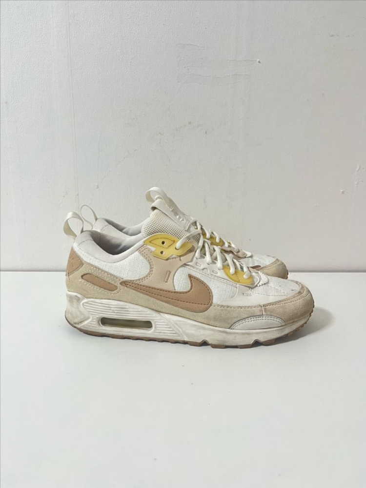 235 나이키 에어맥스90 퓨츄라 운동화 이미지