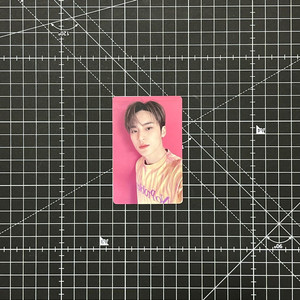 세븐틴 민규 일본 앨범 혼자가 아니야 히토리쟈나이 Not Alone A 포카 포토카드 이미지