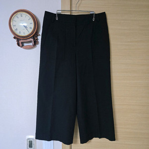 구호(KUHO) 와이드 크롭 팬츠