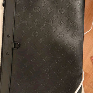 루이비통 클러치백