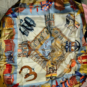 정품 단종된 희귀 에르메스 실크 스카프 이미지