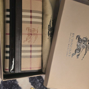 정품 버버리 장지갑