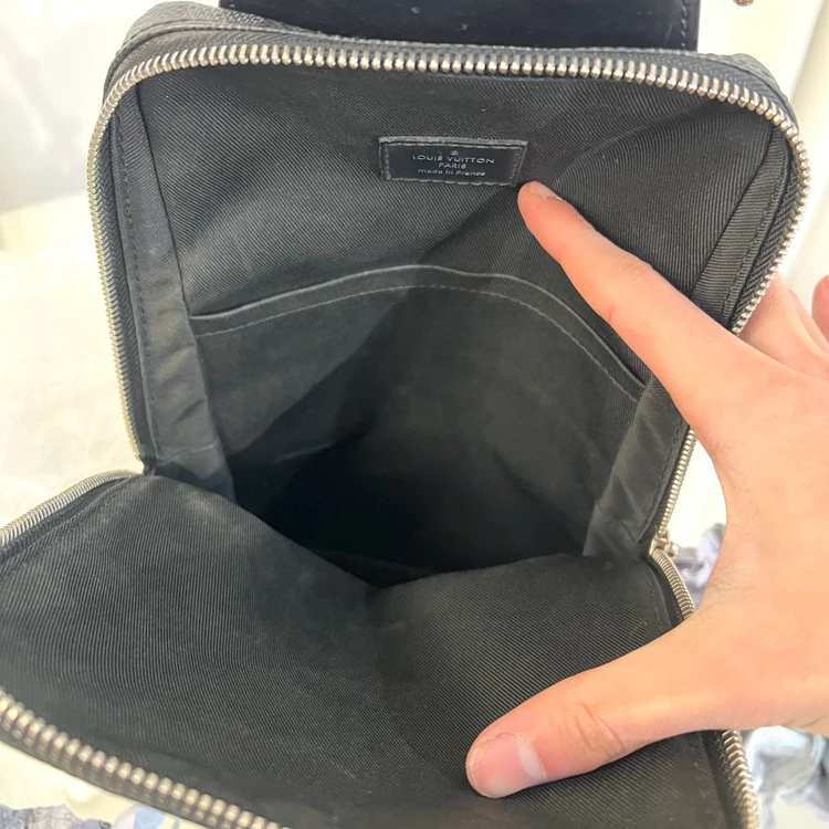 루이비통 다미에 그라파이트 에비뉴 슬링백 이미지