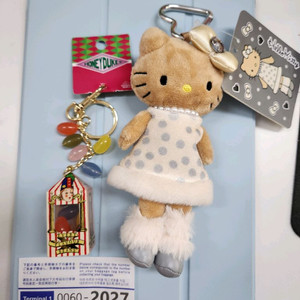 코난, 주술회전 유니버셜 스튜디오 재팬 한정 코인, 해리포터 개구리 초콜릿, 프리미엄 가챠 히소카, 카캡체, 산리오 이미지