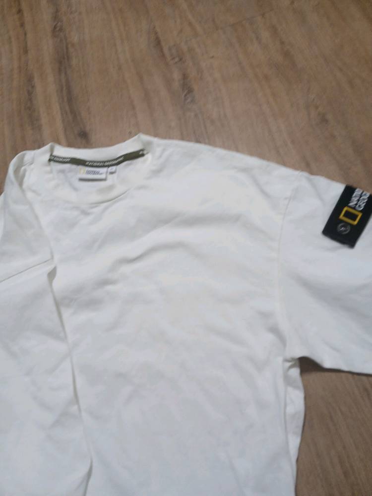 네셔널 지오그래픽 면티m--4