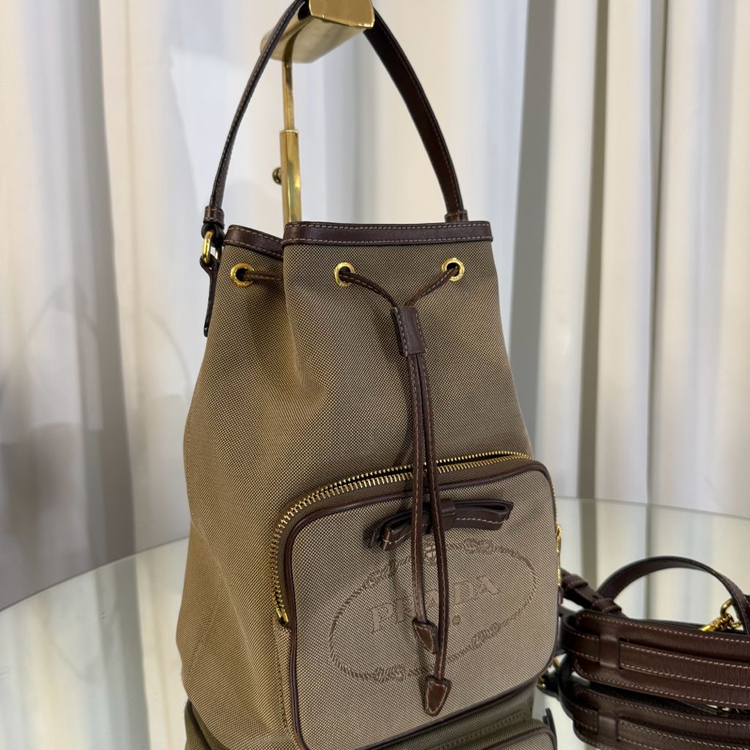 프라다 밀라노 패브릭 버킷백 브라운--1