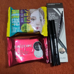 아리얼 립앤아이리무버 & 토니모리 쇼킹립 리무버 패드 새제품