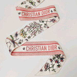 디올 미차 스카프 이미지