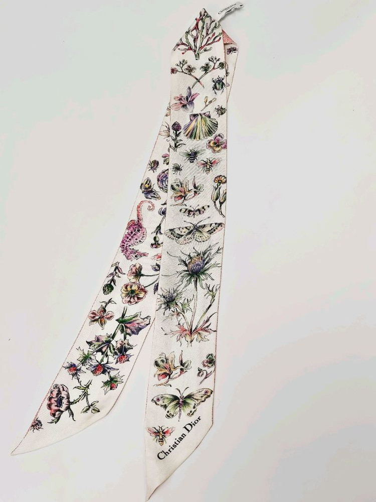 디올 미차 스카프 이미지