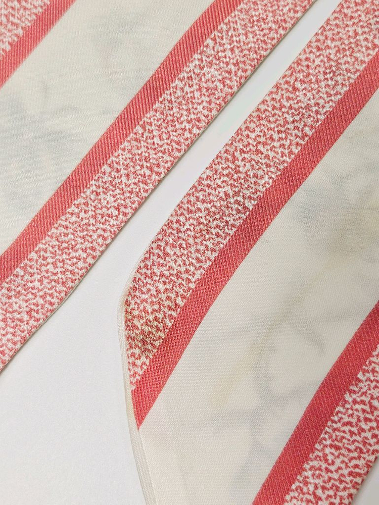 디올 미차 스카프 이미지