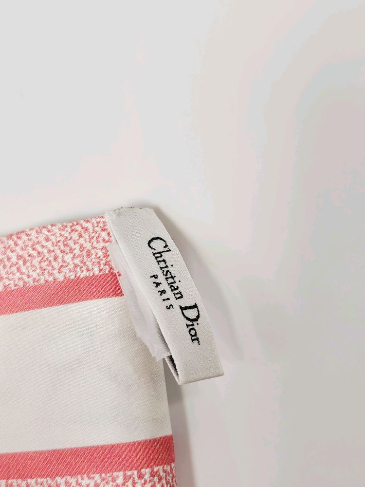 디올 미차 스카프 이미지