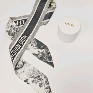 디올 Toile de Jouy 미차 스카프 그레이 아이보리 이미지