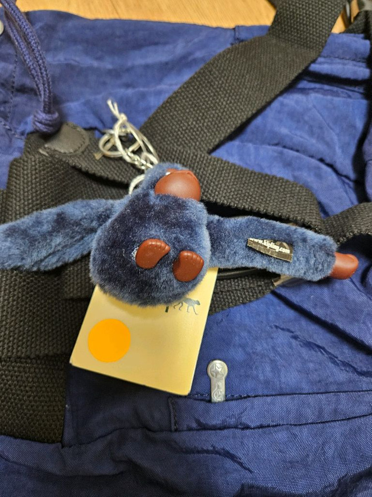 새상품 키플링 Honeybee Indi 백팩 (원숭이 키링-블랙라벨 포함) 택포33000--3