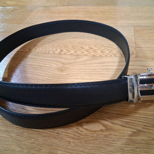 벨트 새거입니다 필요하신 분들은 편하게 보세요 10000