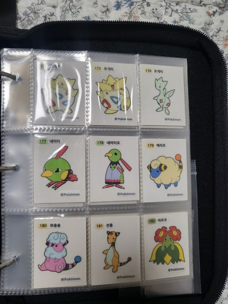 포켓몬 띠부씰 2세대 전체 팝니다(띠부북 포함) 이미지