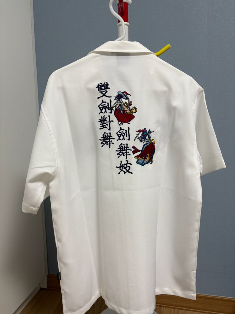 로맨틱크라운 쌍검대무 스베니어 셔츠 이미지