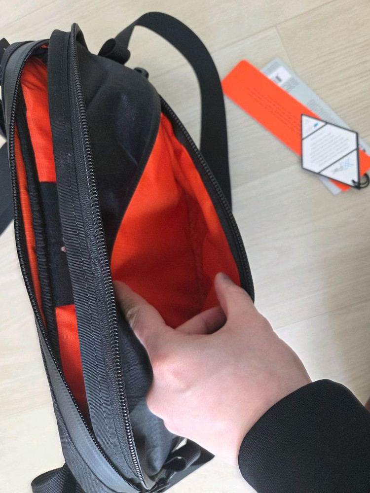 AER day sling 3 max X-pac 슬링백--2