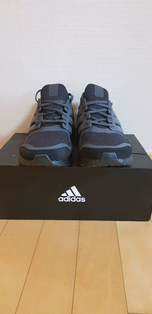 아디다스 울트라부스트 스웨이드블랙 새상품--3