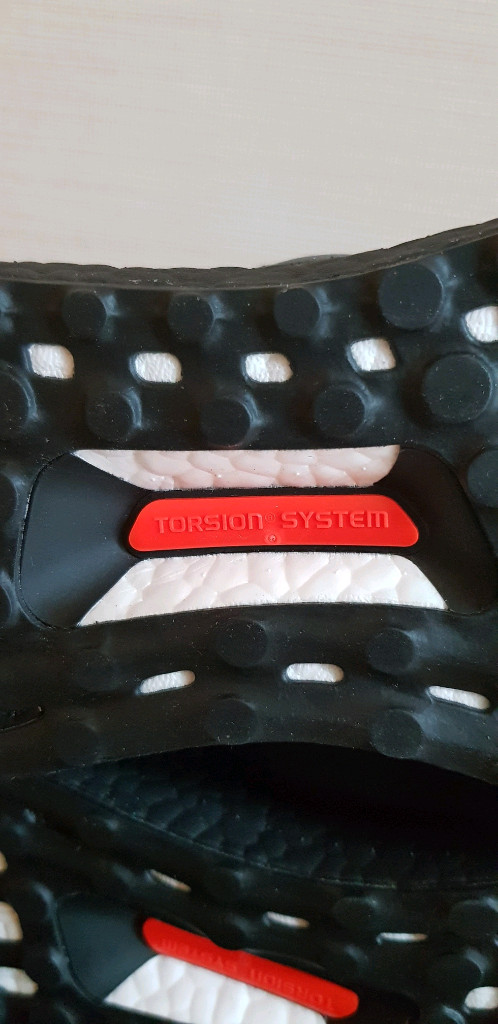 아디다스 울트라부스트 스웨이드블랙 새상품--8