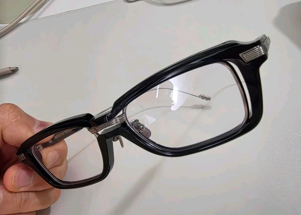 젠틀몬스터(GENTLE MONSTER) 넵(Nebb)01--3