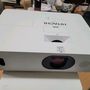 히타치CP-WU5500 5200안시 FHD빔프로젝터