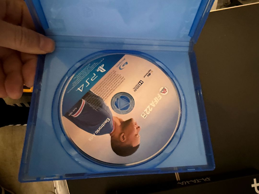 축구 게임 PS4 피파22 fifa22--1