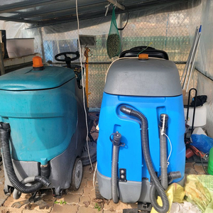 청소차 모델명.파란색은 CX140R초록색은 JB34DR 이미지