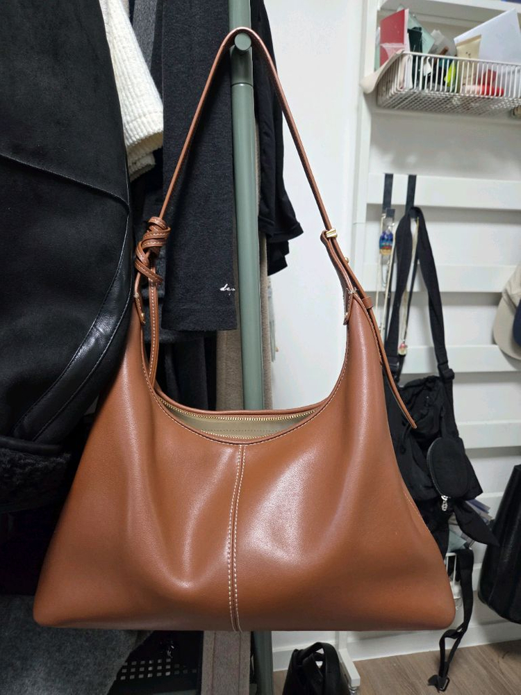 드메리엘 베네타 호보백 미디엄 가방 이미지