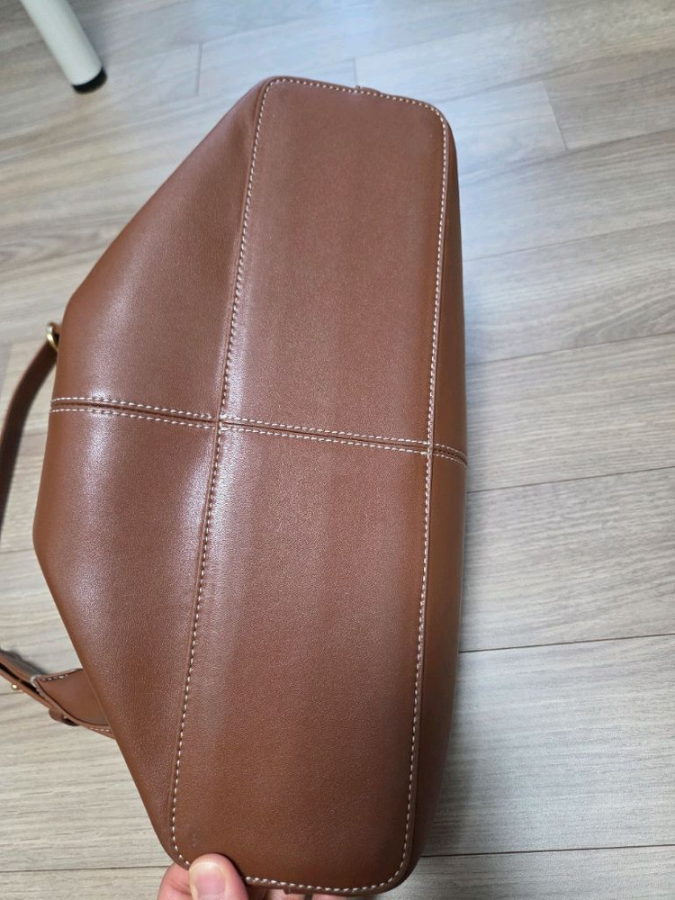 드메리엘 베네타 호보백 미디엄 가방 이미지