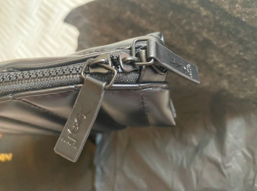 입생로랑 파우치--3