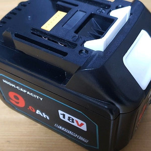 삼성 정품 셀을 사용한 마끼다 호환 배터리[18V 9A]