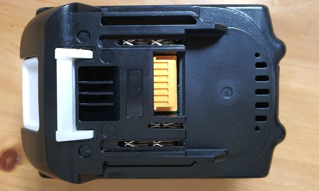 삼성 정품 셀을 사용한 마끼다 호환 배터리[18V 9A]--4