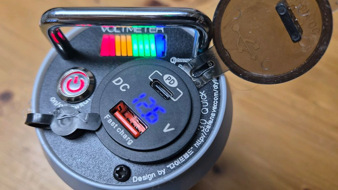 캠핑 갬성 맥주캔 파워뱅크 맥뱅(12.6V 12.6A)--1