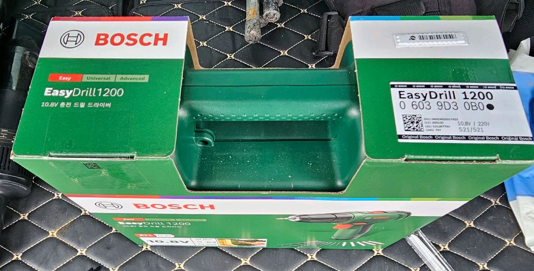 보쉬 EasyDrill 1200 10.8V 충전 드릴 드라이버(새상품) 이미지