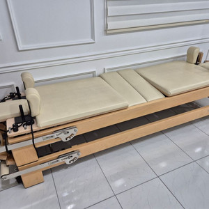 필라테스메이커 크림색 캐딜락, 콤비리포머, 바렐, 체어 급처