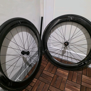 엔비 4.5 이너드라이브 휠셋 팝니다