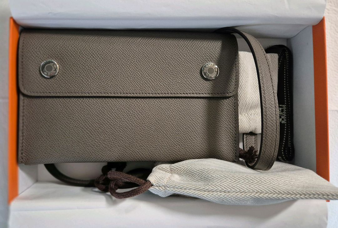 (새상품/풀세트) 에르메스 스냅 월렛 앱송가죽 그리에땅 팝니다.--4