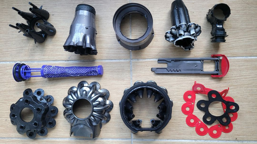 깨끗하게 세척한 다이슨 청소기 V7(28분 연속동작)--8