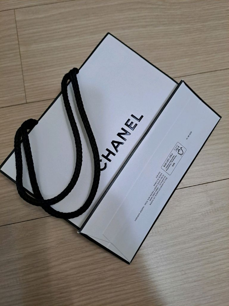 샤넬 에끌라 프리미에 라 바즈 메이크업 베이스쇼핑백--5