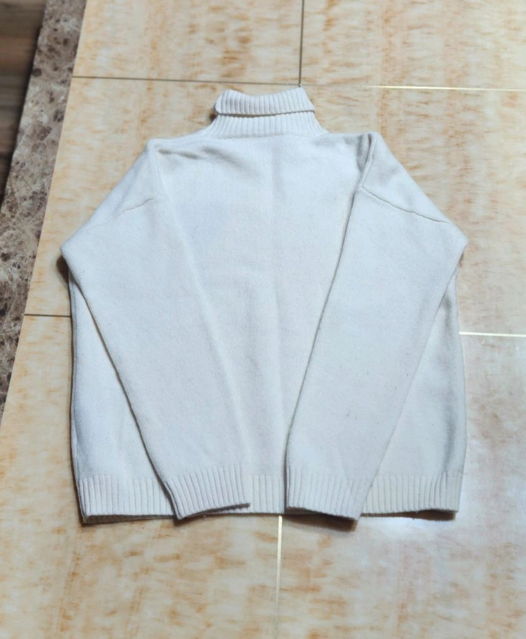 아미 니트 스웨터.셔츠 .정품 이미지