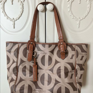 루이까또즈 모노그램 패턴 토트백