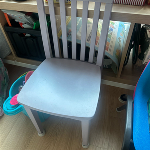 포터리반 키즈 의자 라벤더